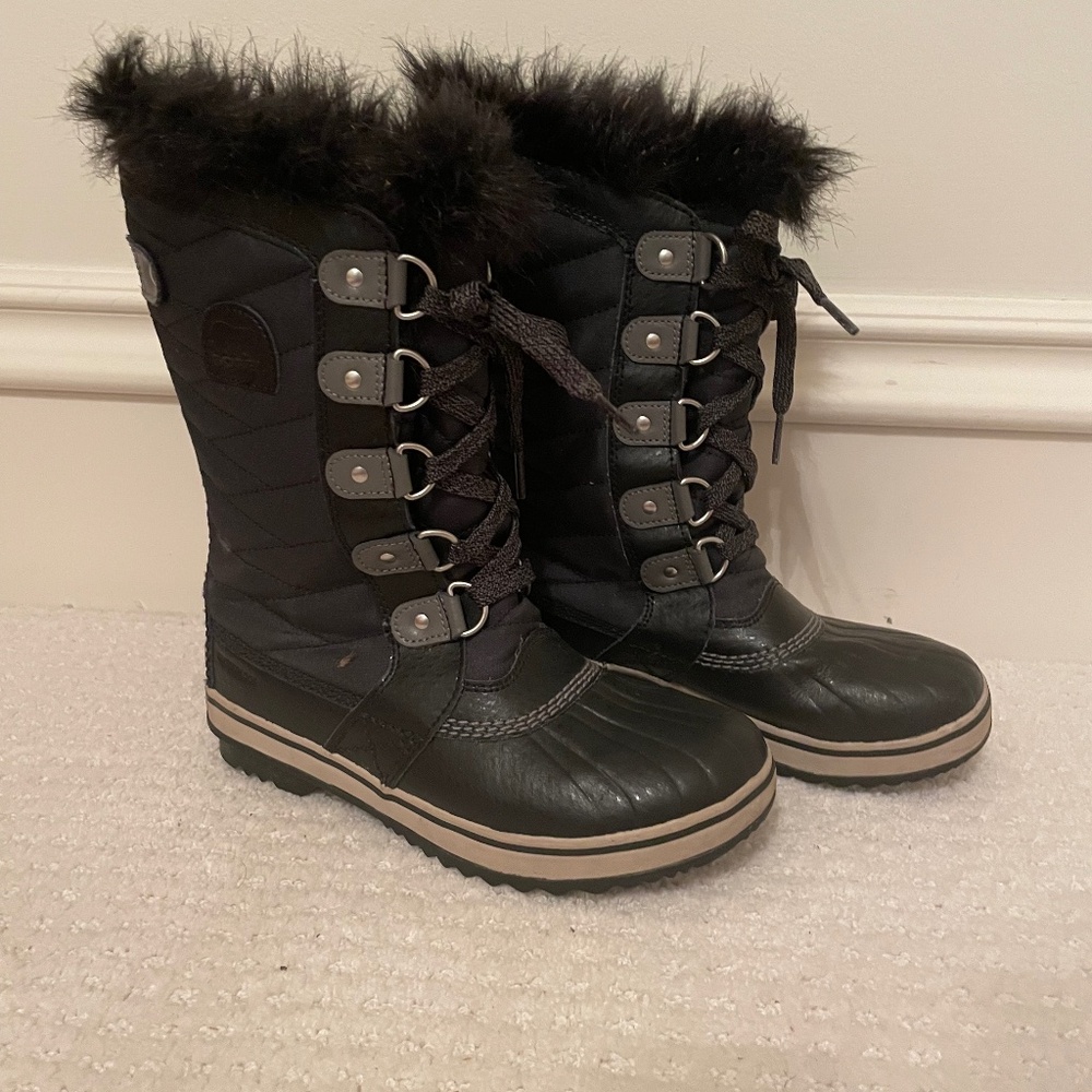 Kids' Tofino II Faux Fur Lined Waterproof Boot size 3